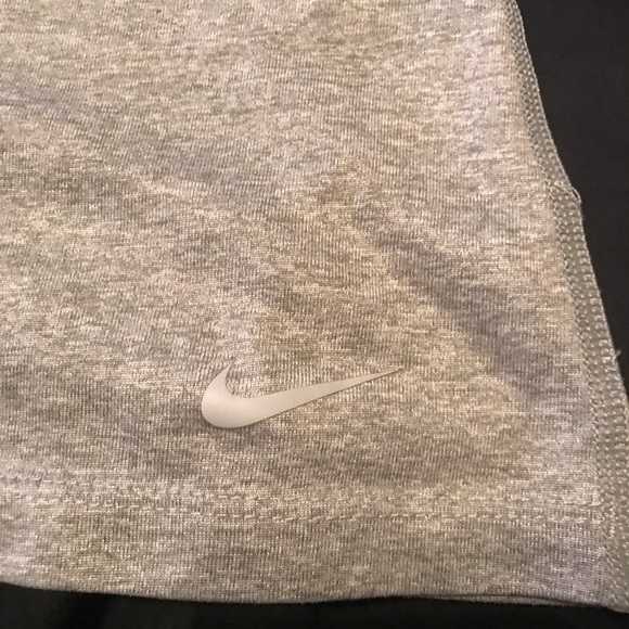 Nike Dry Fit Tank Top - Picture 3 of 4